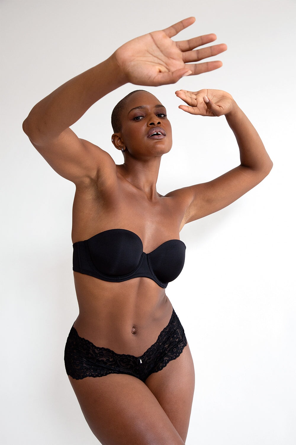 Smart & Sexy Women's Full Support Light Lined Strapless Bra, Black Hue, 32B  at  Women's Clothing store